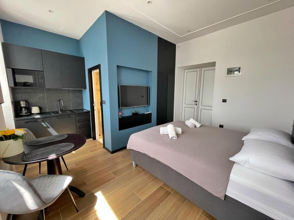 Navis City Apartments Pula Ngoại thất bức ảnh
